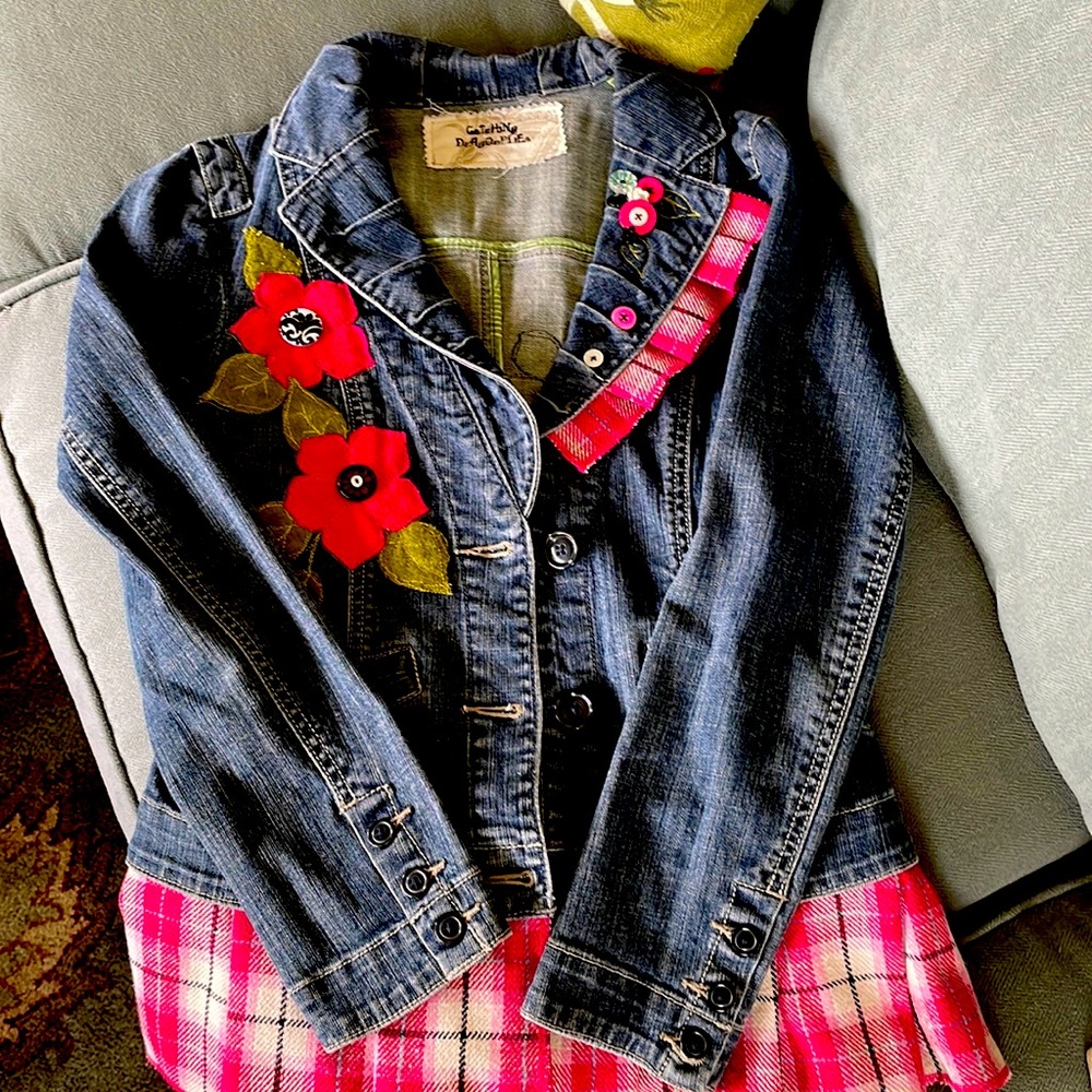 Jean Jacket with Embroided Pink Flowers on Front&Back and Flannel Trim